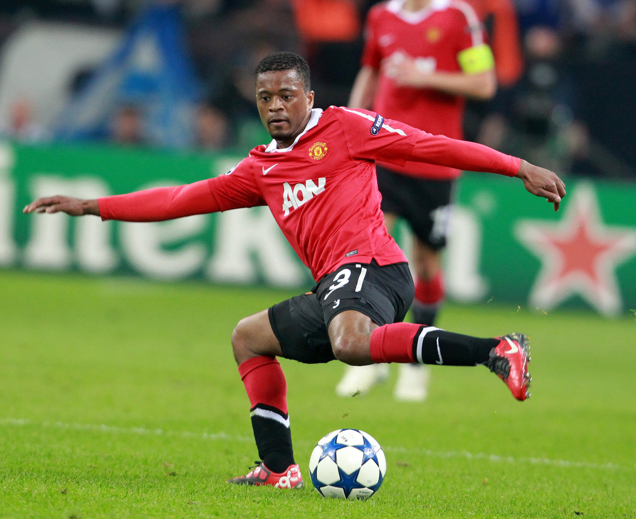 他还提到球 他还提到球